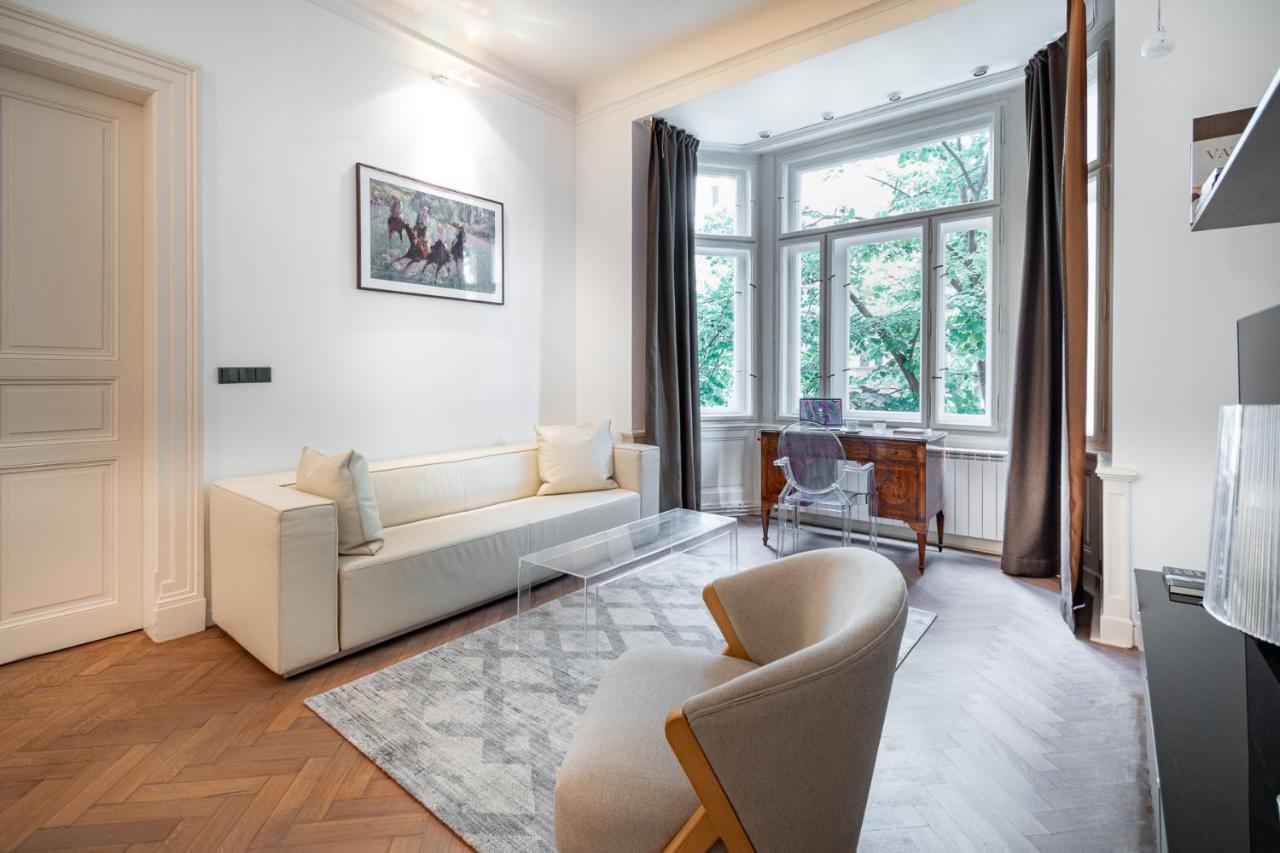 Apartament Elegant Paris Ave With A Terrace *